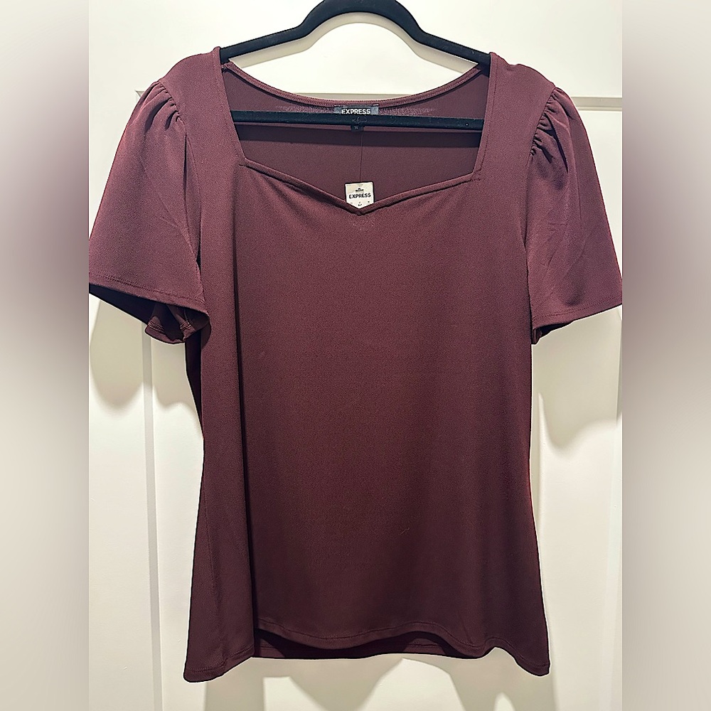 NWT EXPRESS TOP🤍